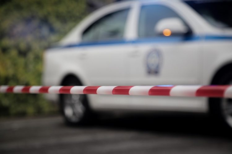 ΙΧ συγκρούστηκε με μηχανάκι στο κέντρο των Τρικάλων