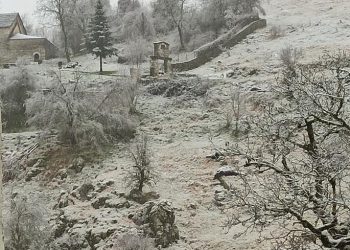 Όμορφες χειμωνιάτικες εικόνες από το χιονισμένο Χαλίκι Ασπροποτάμου