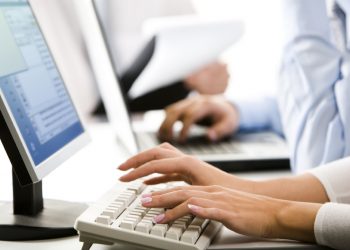 Νέο επιδοτούμενο πρόγραμμα Voucher για ανέργους ηλικίας 30-49 ετών