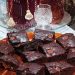 Brownies με καρύδια και κομμάτια σοκολάτας