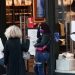 Με click in shop και click away από τη Δευτέρα