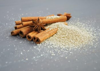DIY Time! Αυτό το lip scrub θα σου χαρίσει τα πιο ζουμερά & απαλά χείλη που είχες ποτέ