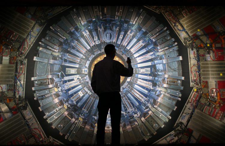 «CERN και επαγγελματικός προσανατολισμός» σε σχολεία των Τρικάλων