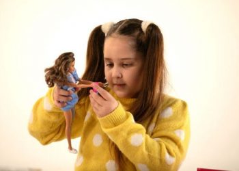 The DOLLcumentary: Το παιχνίδι με τις κούκλες, τα πρότυπα, οι αξίες, η ενσυναίσθηση