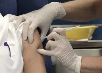Κορονοϊός: Βήμα-βήμα η διαδικασία για να εμβολιαστείτε – Ανοίγει αύριο η πλατφόρμα για ραντεβού