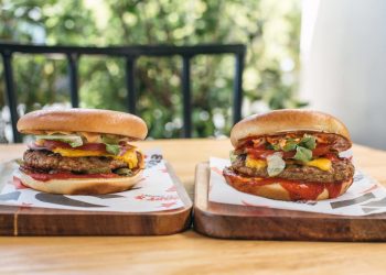Απόλαυσε 2 Extreme Βurgers στην τιμή του 1 μόνο στα Goody’s Burger House