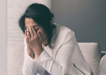 Ημικρανία και Εμμηνόπαυση – Τι πρέπει να γνωρίζετε (vid)