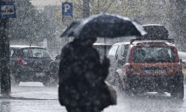 Καιρός: Αλλάζει το σκηνικό του καιρού – «Βουτιά» του υδράργυρου έως και 12 βαθμούς