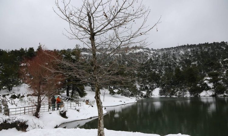 Καιρός: Με χαμηλές θερμοκρασίες η Πέμπτη – Πού και πότε θα χιονίσει