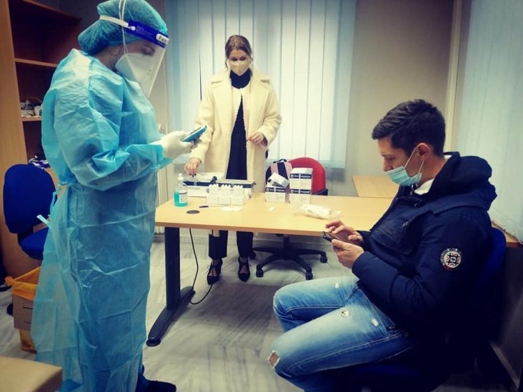 6.411 rapid test από τα κλιμάκια της ΚΟΜΥ Τρικάλων τον Δεκέμβριο από άκρη σε άκρη του Νομού