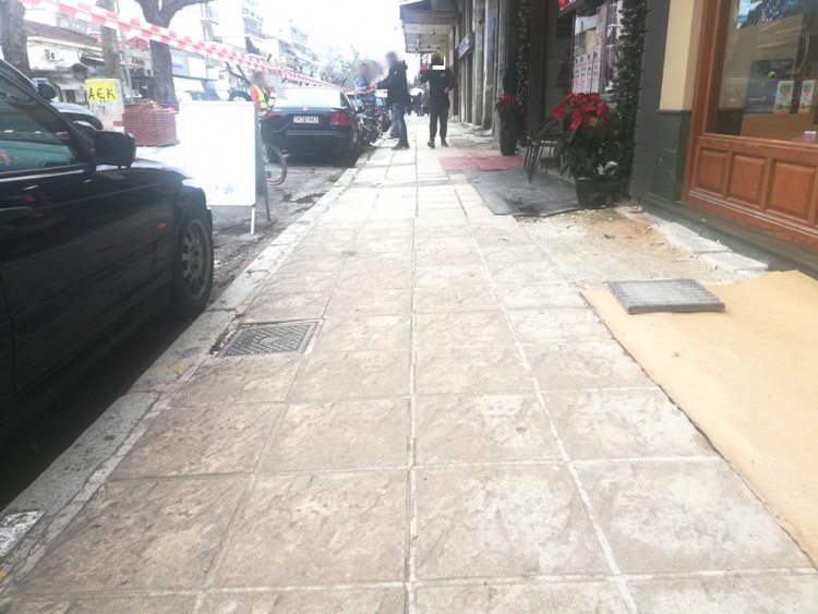 Νέα πεζοδρόμια στη λαϊκή αγορά