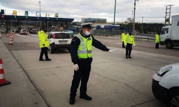 Lockdown: Όλα τα μέτρα που ισχύουν από σήμερα έως την 1η Φλεβάρη – Τι αλλάζει για μετακινήσεις, ταξί