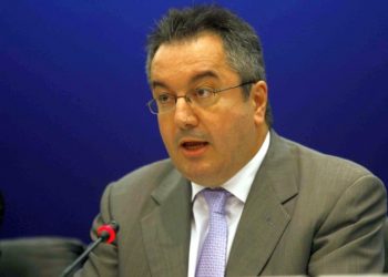 Φέρετρα στέλνουν στον Μόσιαλο