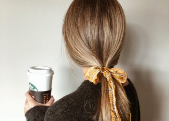 Έχεις ψαλίδα στα μαλλιά; 6 tips για να απαλλαγείς από αυτήν μια για πάντα