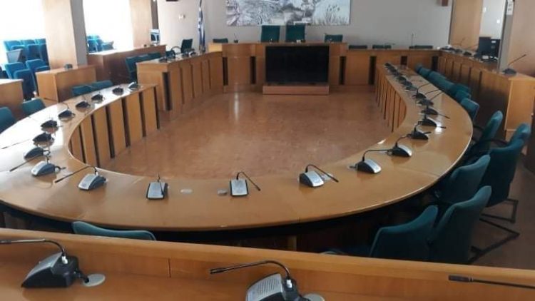 Γιατί η περιφερειακή αρχή δεν προχώρησε στην ζωντανή μετάδοση των συνεδριάσεων του Περιφερειακού Συμβουλίου;