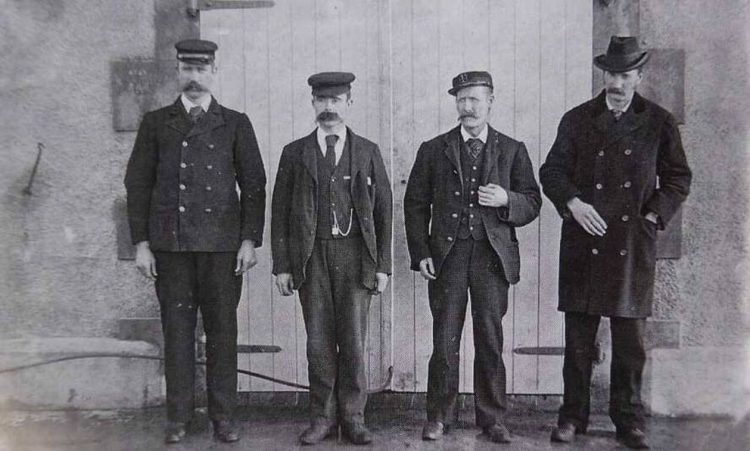 Άλυτο μυστήριο: Οι φαροφύλακες που χάθηκαν – Το σταματημένο ρολόι και η αναποδογυρισμένη καρέκλα