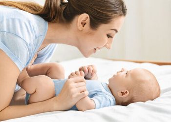 Πώς να βοηθήσετε το μωρό σας να μιλήσει πιο γρήγορα