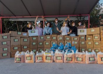 Τρικαλινοί μοίρασαν… αγάπη και χαρά σε Λάρισα, Βόλο και Τρίκαλα