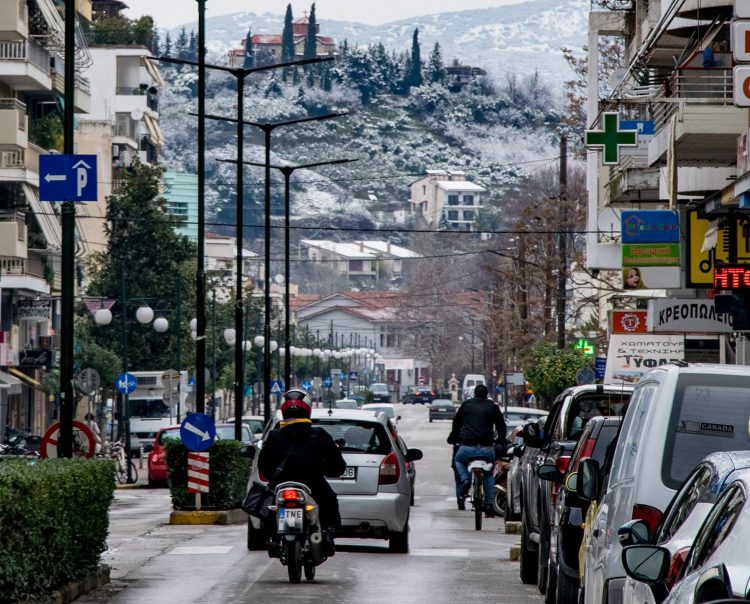 Δεν πτοήθηκαν οι Τρικαλινοί από τον καιρό