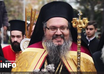 Λαρίσης προς Βουλευτές: Να ψηφίζετε με το φως της ημέρας και όχι τη νύχτα, για να ξέρουμε και τι μας γίνεται