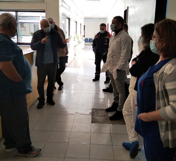 Επίσκεψη της ΤΕ του ΚΚΕ Τρικάλων στο Κέντρο Υγείας Καλαμπάκας