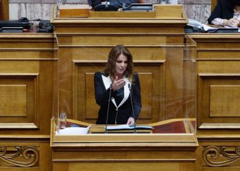 Παπακώστα: «Αναμετρούμαστε με το απαρχαιωμένο και Νομοθετούμε το αυτονόητο»
