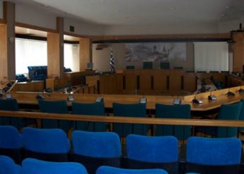 Ψήφισμα του Περιφερειακού Συμβουλίου Θεσσαλίας για τους εργαζόμενους στο επισιτισμό και στα ξενοδοχεία