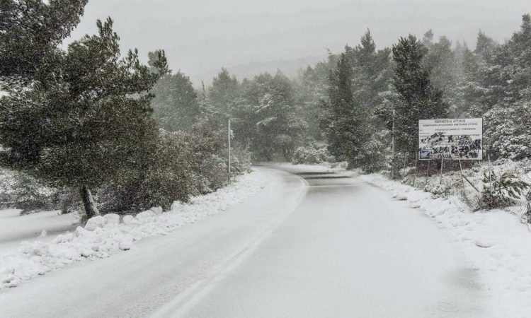 Κακοκαιρία «Μήδεια»: Μετά τον ιστορικό χιονιά έρχεται ο ισχυρός παγετός – Προσοχή σε πολλές περιοχές