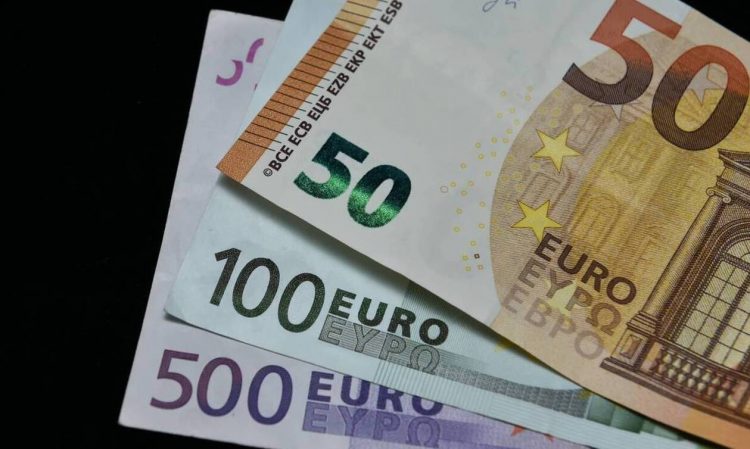 Αναδρομικά έως 9.000 ευρώ σε όσους αναμένουν μέχρι και δύο έτη την οριστική σύνταξη
