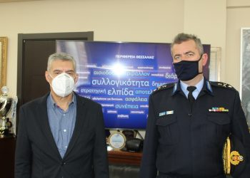 Στον Περιφερειάρχη  ο νέος Περιφερειακός Διοικητής Πυροσβεστικών Υπηρεσιών Θεσσαλίας