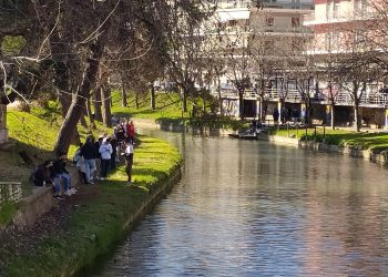 Οι Τρικαλινοί πήγαν… παραλία