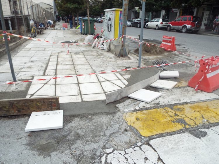 Περισσότερες ράμπες ΑμεΑ με συνεργασία Δ. Τρικκαίων – ΔΕΔΔΗΕ