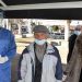 Τρικαλινός 100 ετών έσπευσε να κάνει τέστ κορωνοϊού στην πλατεία της Φαρκαδόνας-Τι συμβουλεύει τους νεώτερους