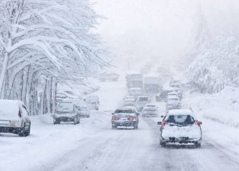 Αυτοκίνητο: Τι πρέπει να ελέγξεις πριν βγεις στο χιόνι