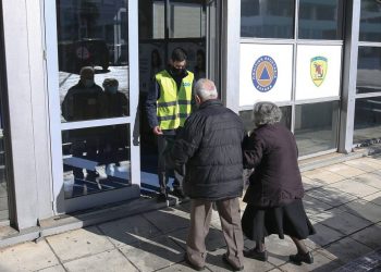 Εμβολιασμός: Αναβολή λόγω χιονιά μέχρι τις 10:30 – Τι θα γίνει με τα ραντεβού