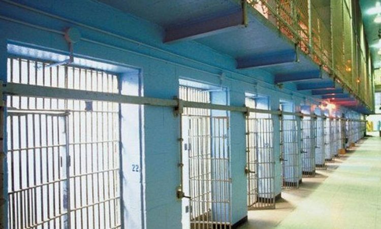 Συναγερμός στην Πάτρα: Έφτασαν τις 100 οι νοσηλείες για κορονοϊό – Ανησυχία για φυλακές και ιδρύματα