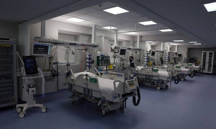 ΜΕΘ: Η μείωση δεν κράτησε ούτε έναν μήνα – Ο συναγερμός για τις κόκκινες περιοχές