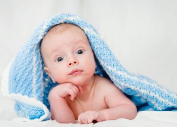 Όραση μωρού: Πότε αρχίζει να διακρίνει τα χρώματα;
