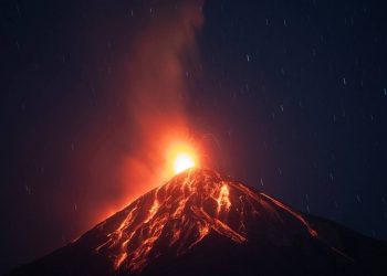 Γουατεμάλα: Ταυτόχρονη ενεργοποίηση τριών ηφαιστείων