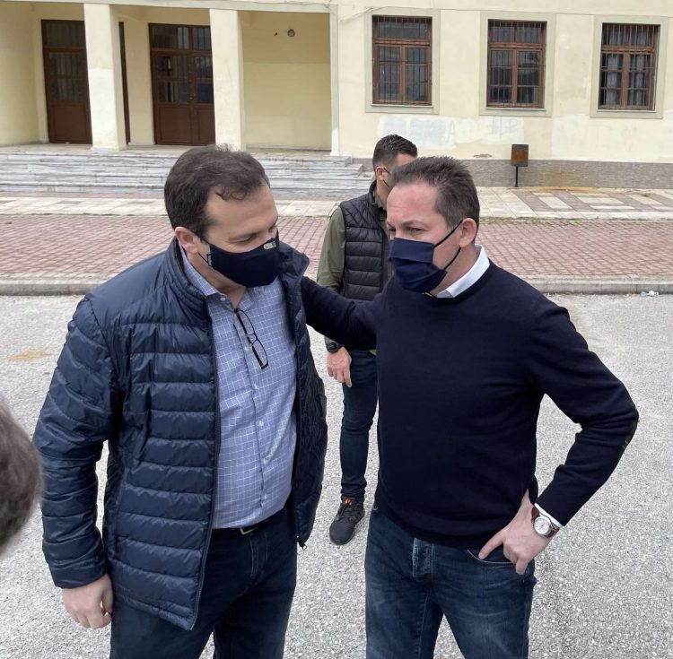 Mε τον Αναπληρωτή Υπουργό Εσωτερικών ο Θανάσης Λιούτας κοντά στους σεισμοπαθείς του τόπου μας