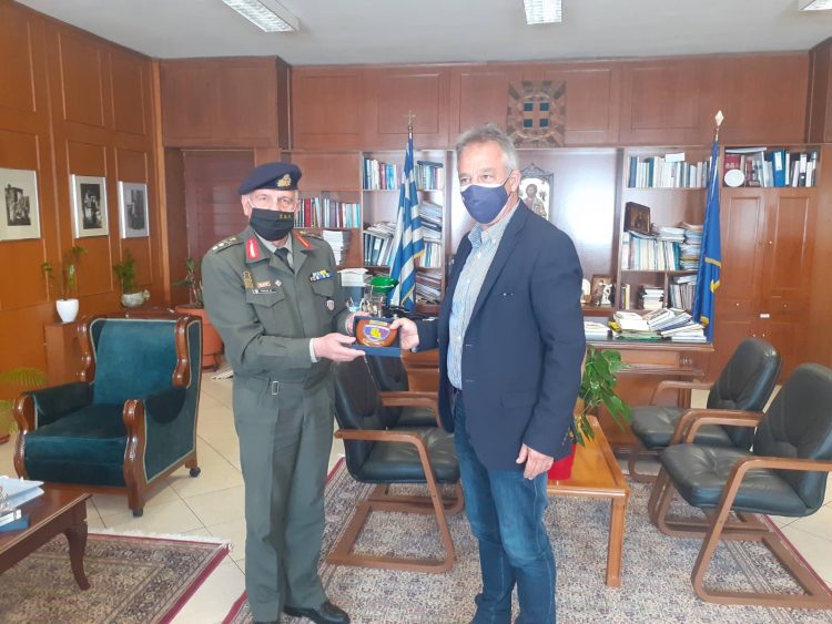 Συνάντηση Χρήστου Μιχαλάκη με τον απερχόμενο Διοικητή της ΣΜΥ