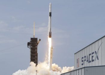 Space X : Προσγειώθηκε, αλλά λίγο μετά εξερράγη και ο τρίτος υπό δοκιμή πύραυλος Starship