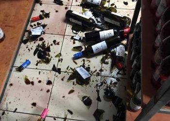 Γυαλιά καρφιά τα έκανε ο εγκέλαδος στα Τρίκαλα (fwto)
