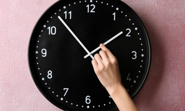 Αλλαγή ώρα: Πότε αλλάζουμε τους δείκτες του ρολογιού