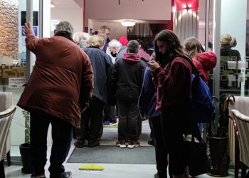 Πάνω από 300 κάτοικοι του Δαμασίου βρήκαν στέγη σε ξενοδοχεία των Τρικάλων (φωτό)