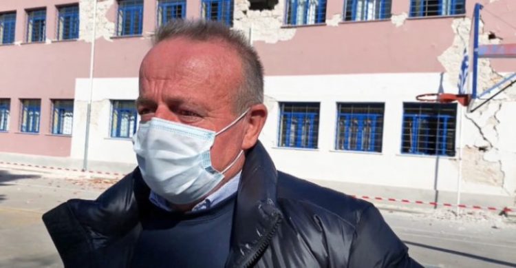«Παρακαλούσα τον Θεό να αντέξει το κτίριο άλλα 30 δευτερόλεπτα» – Ο διευθυντής του σχολείου στο Δαμάσι περιγράφει τη στιγμή του σεισμού