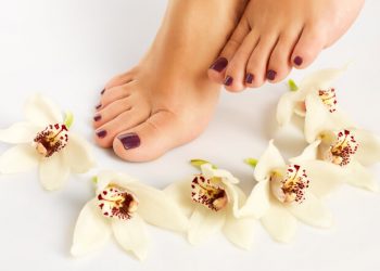 6 tips για να κάνεις μόνη σου πεντικιούρ… like a pro