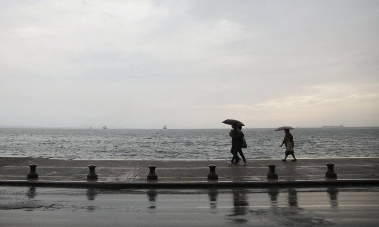 Καιρός σήμερα: Με βροχές και καταιγίδες η Πέμπτη – Πότε θα υποχωρήσουν τα φαινόμενα