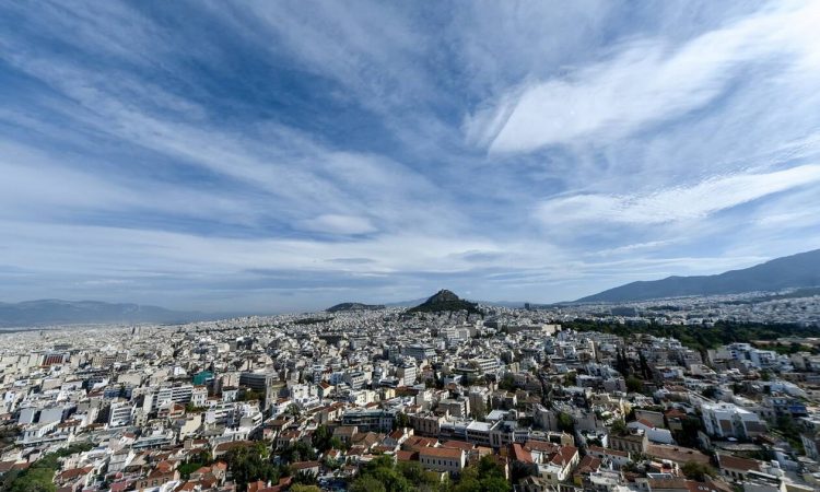 Με λιακάδα ξεκινάει η Δευτέρα – Πού και πότε θα βρέξει