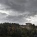 Καιρός: Συννεφιασμένη Κυριακή με βροχές, καταιγίδες και χιόνια – Πού θα «χτυπήσει» η κακοκαιρία